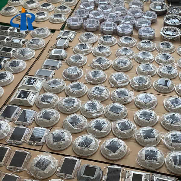 <h3>High Quality Solar Road Stud Factory In China</h3>

